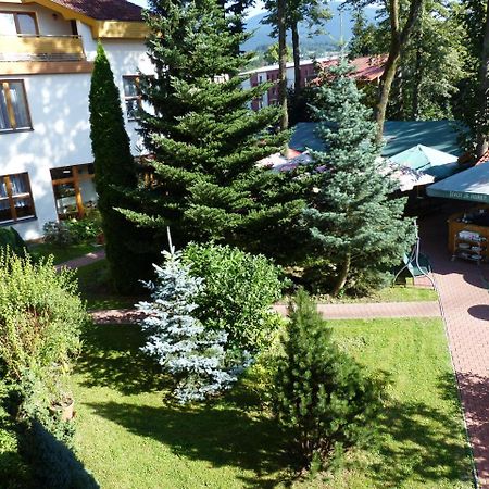 Hotel Prosper Челадна Экстерьер фото