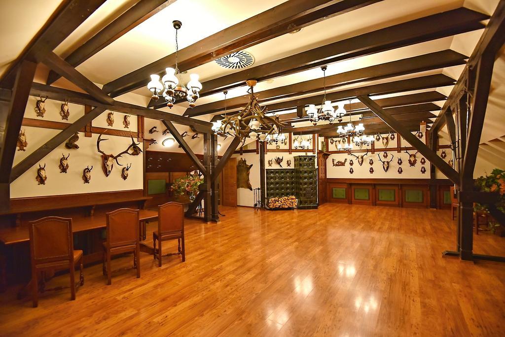 Hotel Prosper Челадна Экстерьер фото